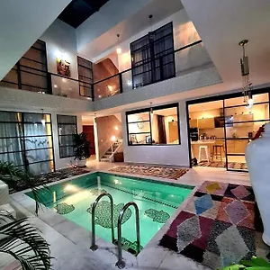 Riad Tsar Mimoun *****