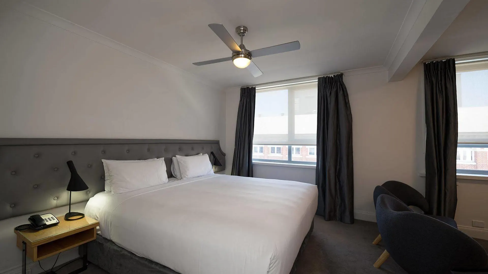 Pensione Hotel Perth